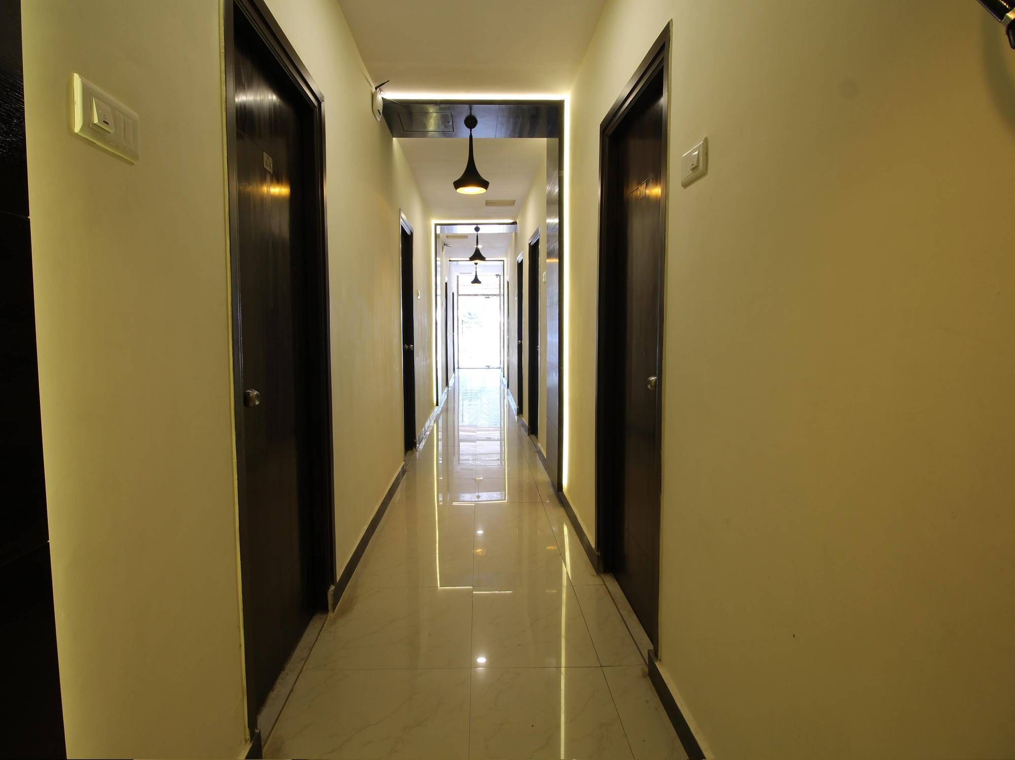 Treebo Trip Ashir Inn Mumbai Exterior photo