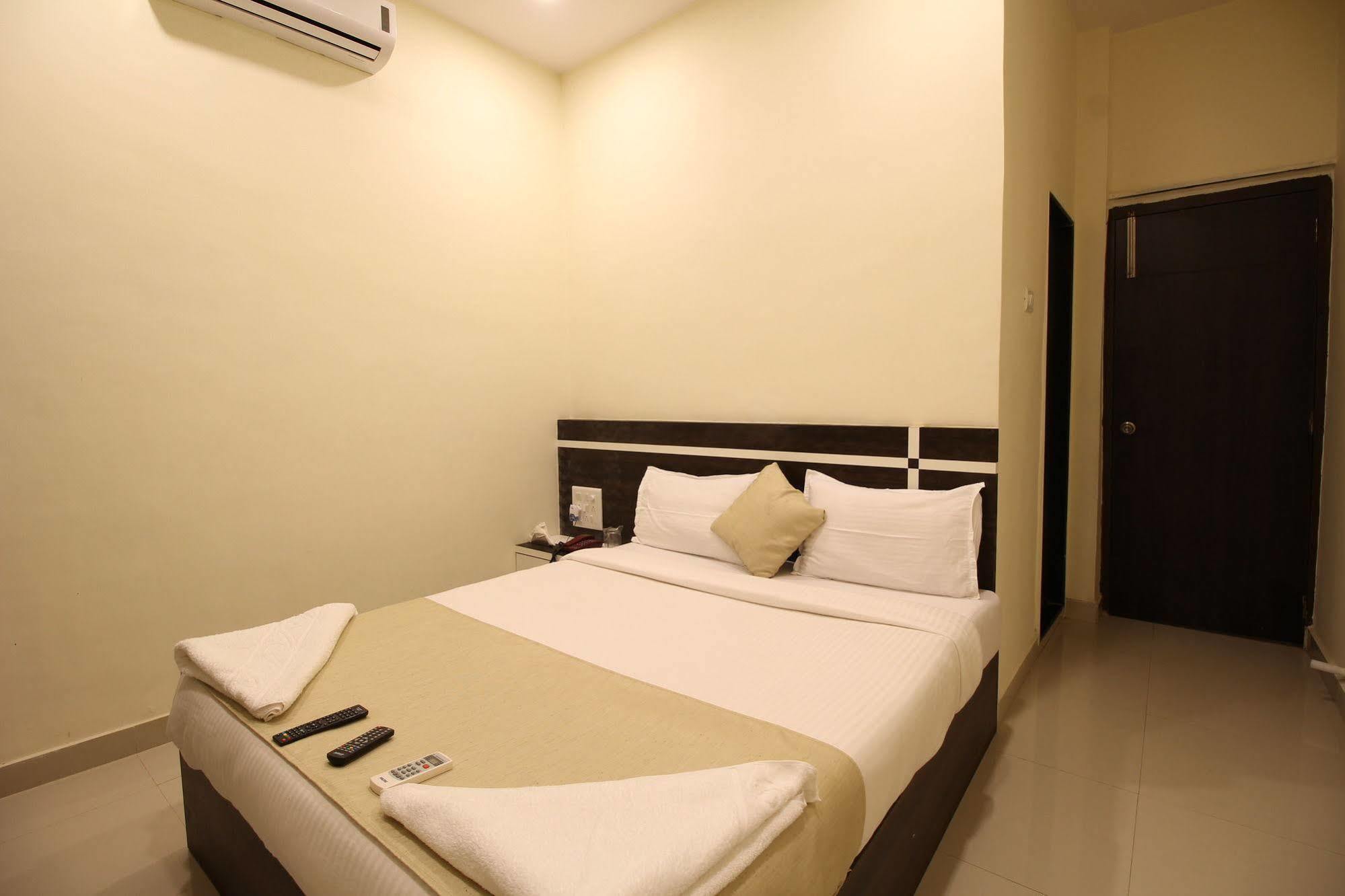 Treebo Trip Ashir Inn Mumbai Exterior photo