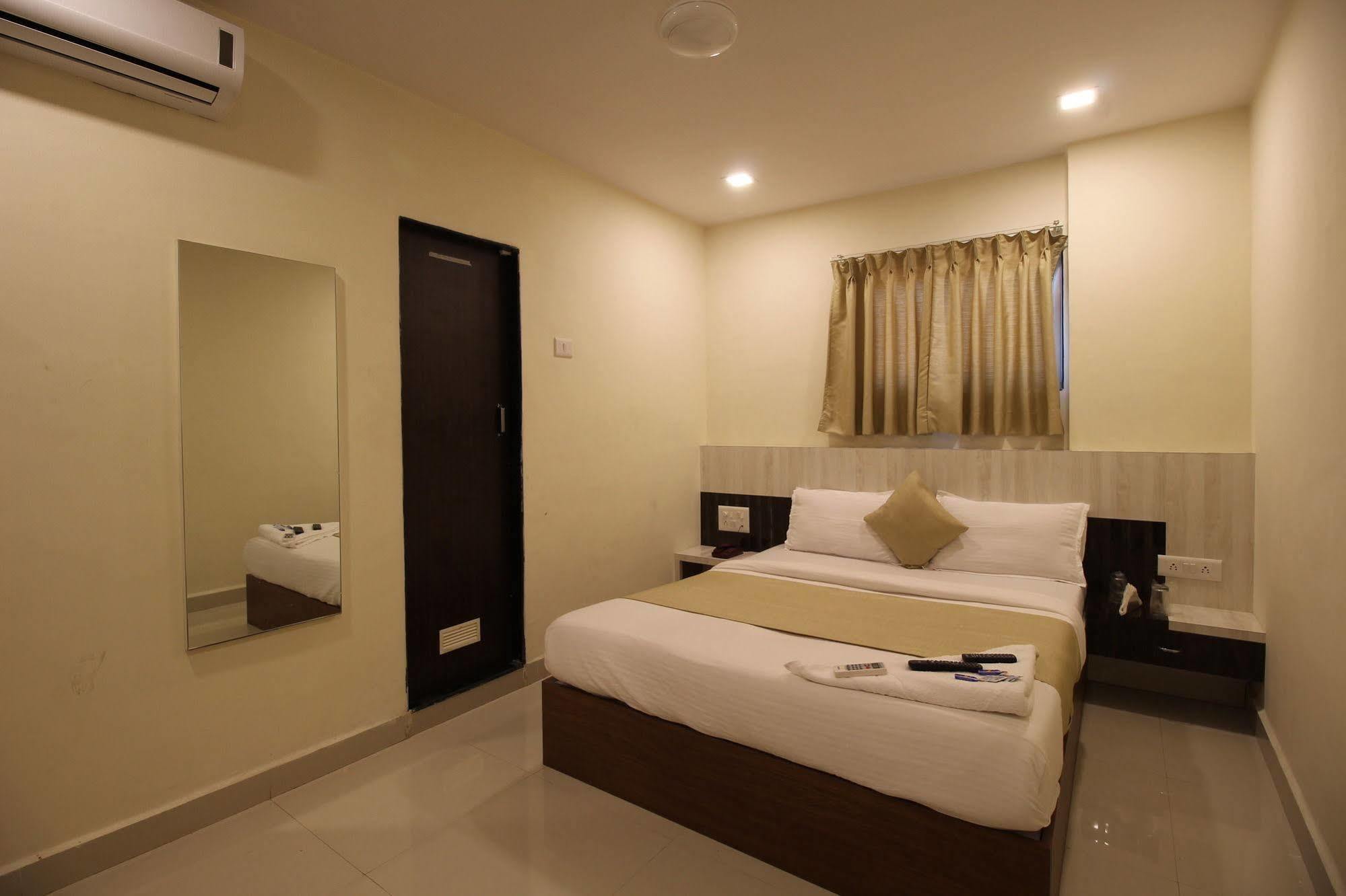 Treebo Trip Ashir Inn Mumbai Exterior photo