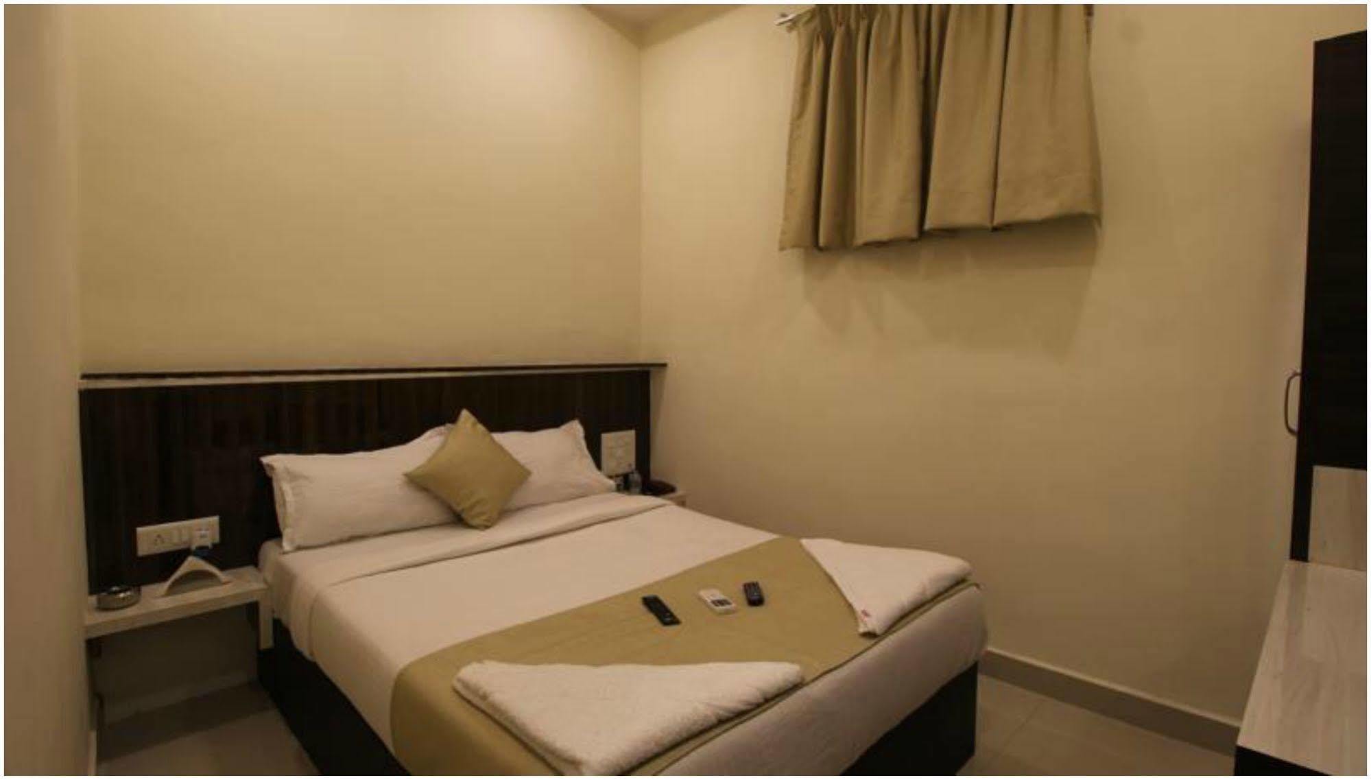 Treebo Trip Ashir Inn Mumbai Exterior photo