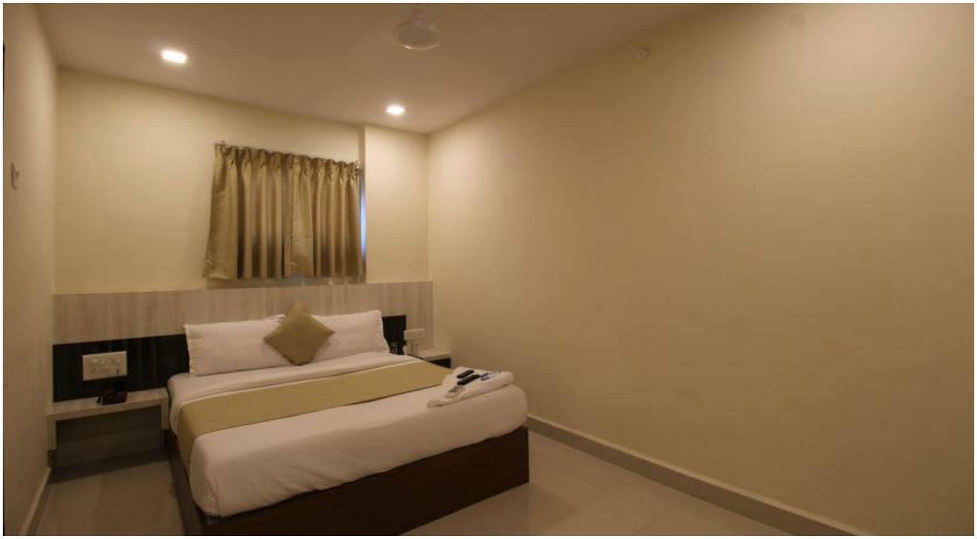 Treebo Trip Ashir Inn Mumbai Exterior photo