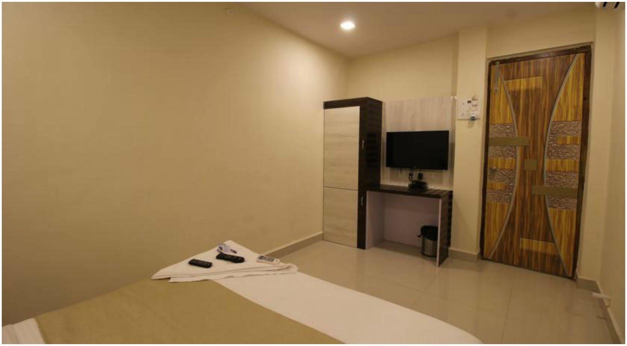Treebo Trip Ashir Inn Mumbai Exterior photo